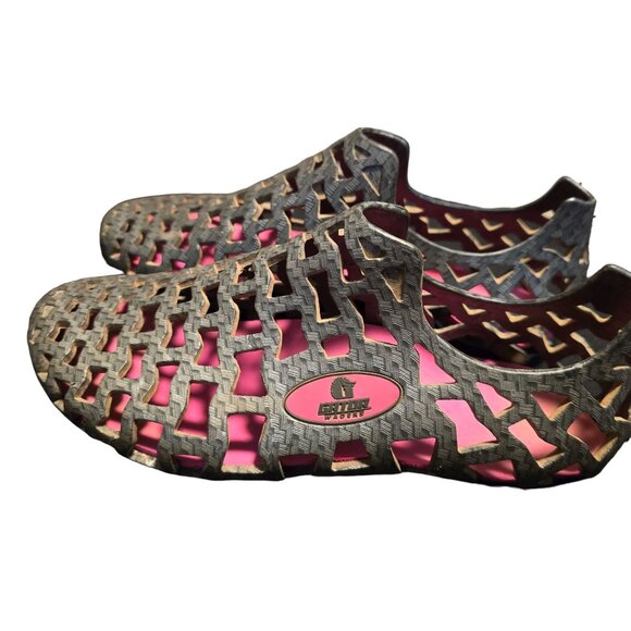 Gator Waders Womens Size 7 Gray & Pink Mesh Water Shoes - Picture 2 of 5